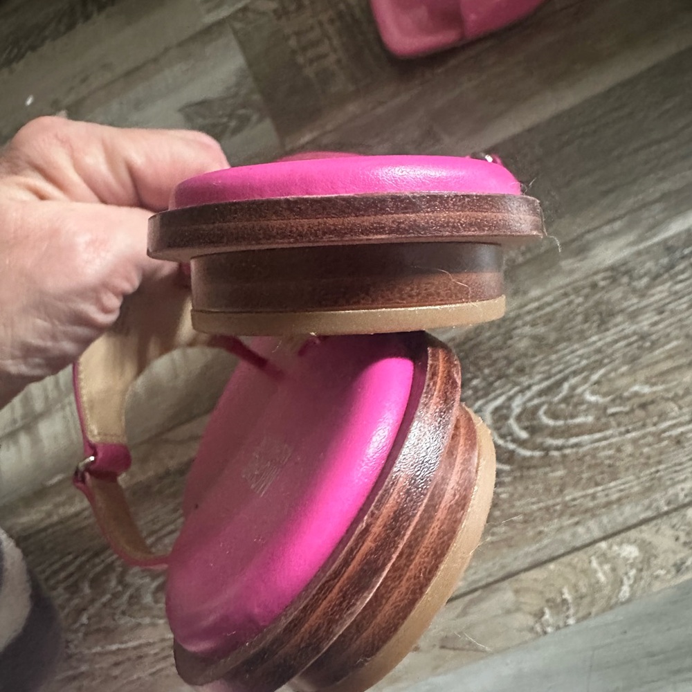 Michael Kors Pink Sandals - Picture 5 of 7